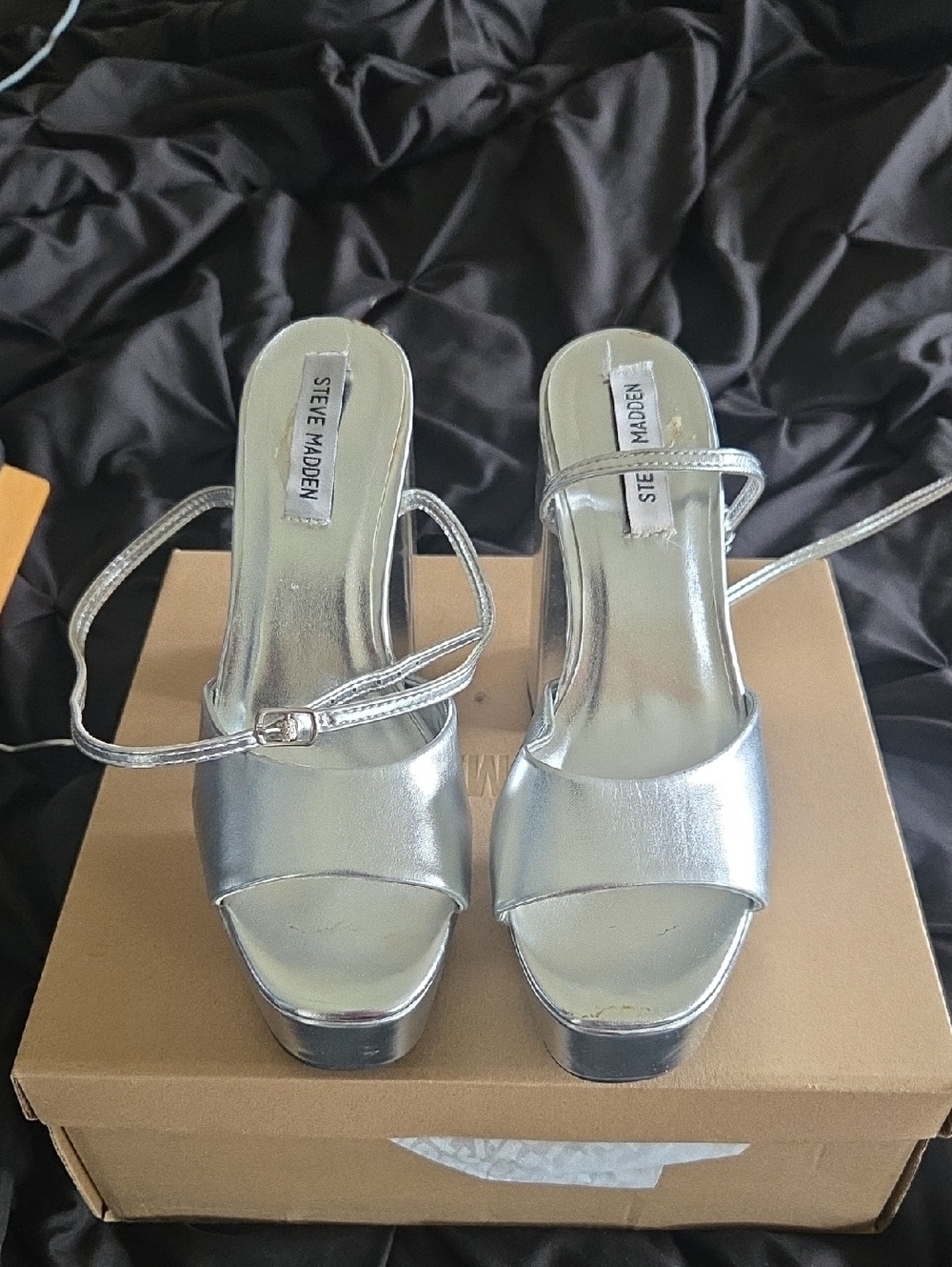 Steve Madden Silver Metallic Platform Strappy Sandals